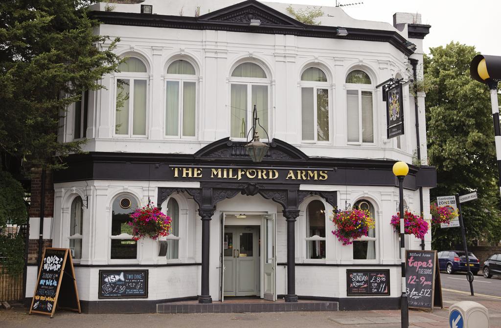 The Milford Arms Otel Hounslow Dış mekan fotoğraf