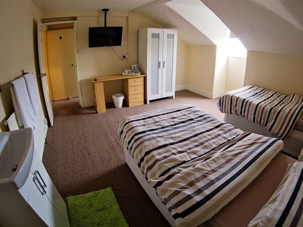The Milford Arms Otel Hounslow Dış mekan fotoğraf