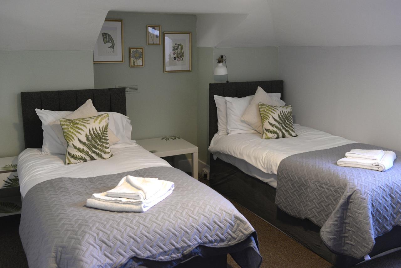 The Milford Arms Otel Hounslow Dış mekan fotoğraf