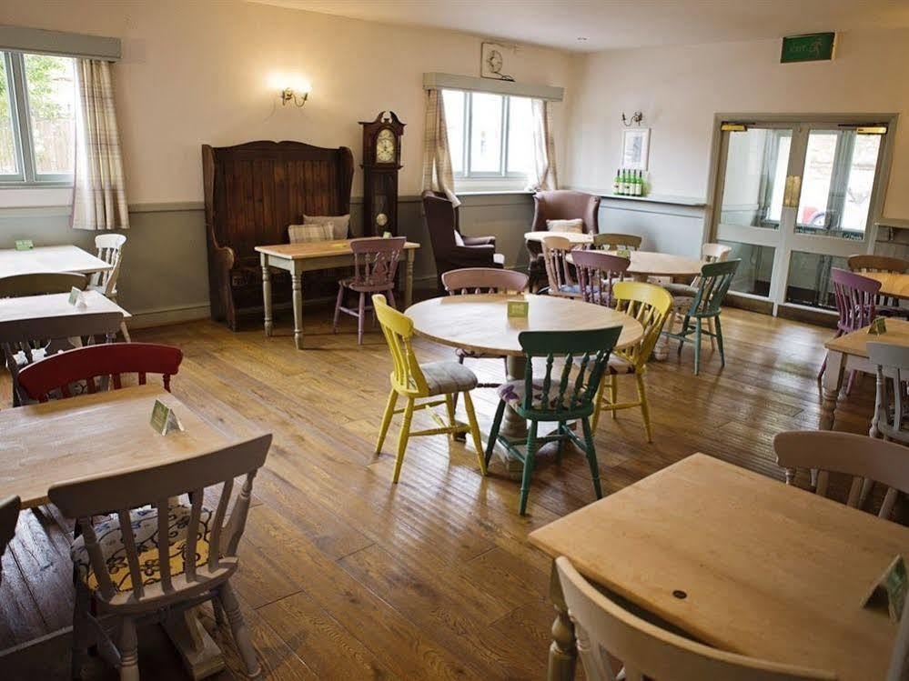 The Milford Arms Otel Hounslow Dış mekan fotoğraf